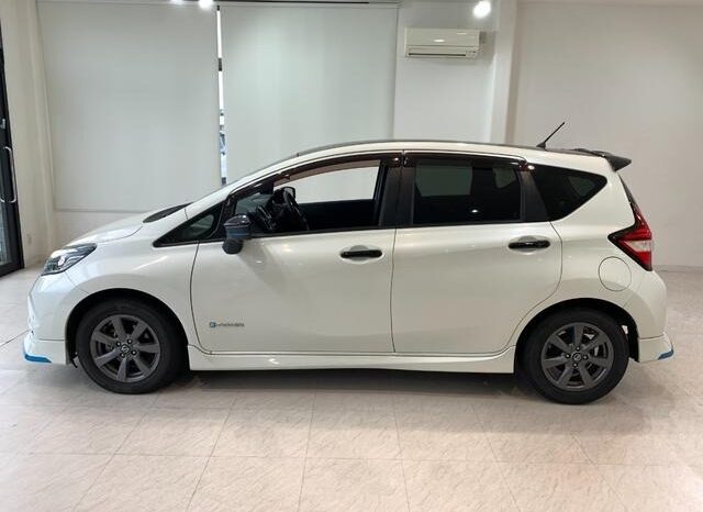 
								NISSAN NOTE 2017 full									