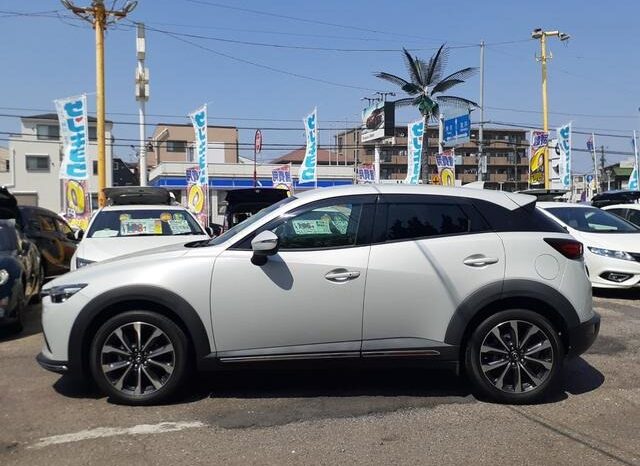 
								MAZDA CX-3 full									