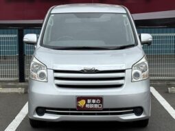 TOYOTA NOAH 2009