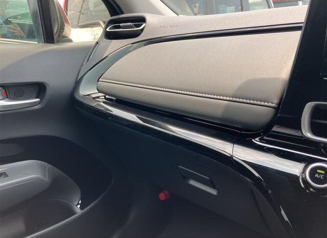 
								TOYOTA AQUA 2025 full									