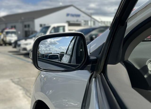 
								TOYOTA BELTA 2011 full									