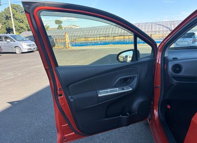 
								TOYOTA VITZ 2015 full									