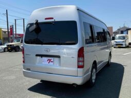 
										TOYOTA HIACE COMMUTER 2006 full									