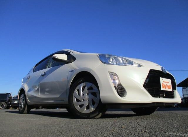 
								TOYOTA AQUA 2017 full									