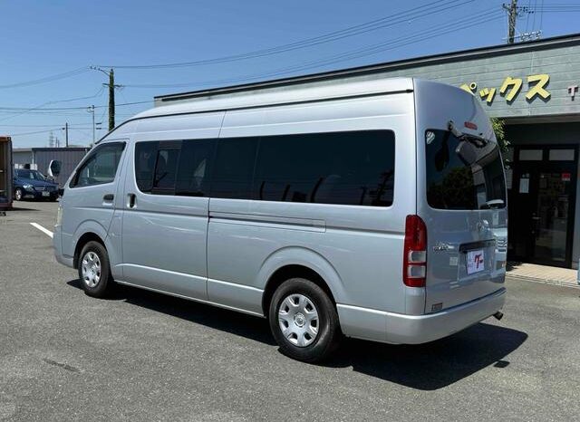 
								TOYOTA HIACE COMMUTER 2006 full									
