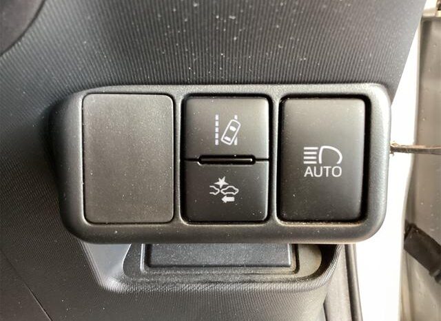 
								TOYOTA AQUA 2018 full									