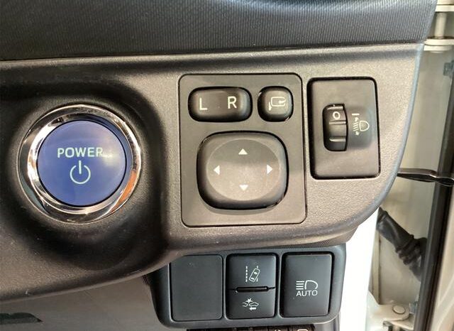 
								TOYOTA AQUA 2018 full									