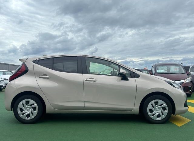 
								TOYOTA AQUA 2022 full									