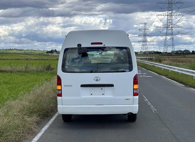 
								TOYOTA HIACE COMMUTER 2006 full									