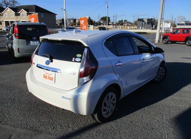 
								TOYOTA AQUA 2017 full									