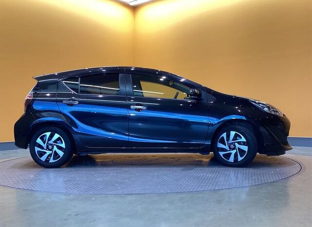 
								TOYOTA AQUA 2020 full									