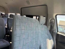 
										TOYOTA HIACE COMMUTER 2006 full									