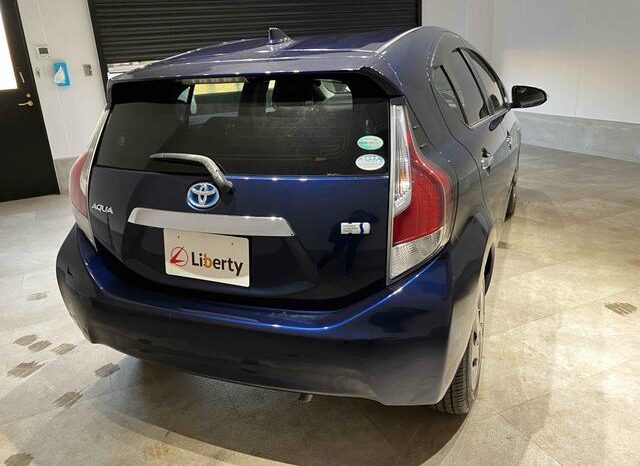 
								TOYOTA AQUA 2017 full									