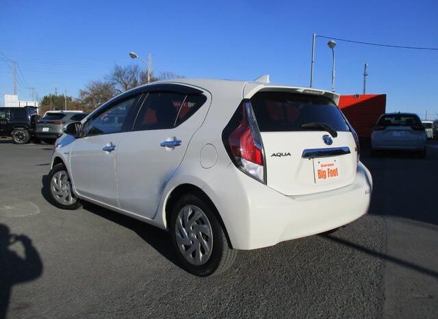 
								TOYOTA AQUA 2017 full									