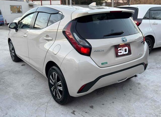 
								TOYOTA AQUA 2023 full									