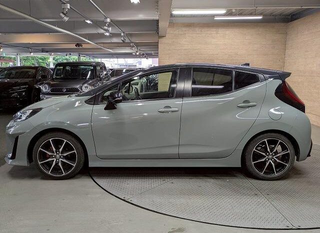 
								TOYOTA AQUA 2023 full									