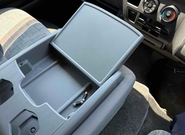 
								TOYOTA HIACE COMMUTER 2006 full									