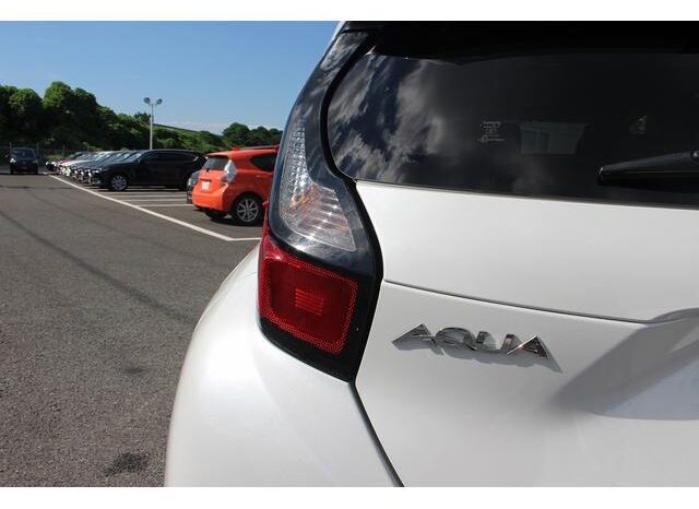 
								TOYOTA AQUA 2022 full									