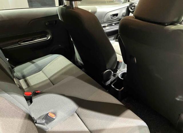 
								TOYOTA AQUA 2017 full									