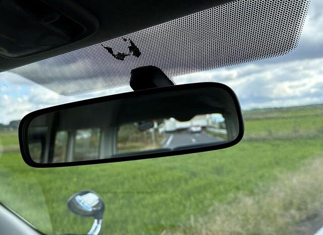 
								TOYOTA HIACE COMMUTER 2006 full									