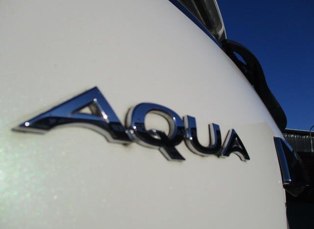 
								TOYOTA AQUA 2017 full									