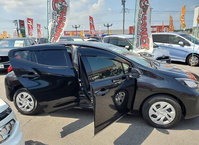 
								TOYOTA AQUA 2022 full									