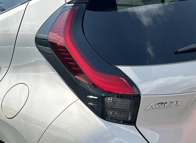 
								TOYOTA AQUA 2021 full									