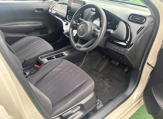 
								TOYOTA AQUA 2022 full									