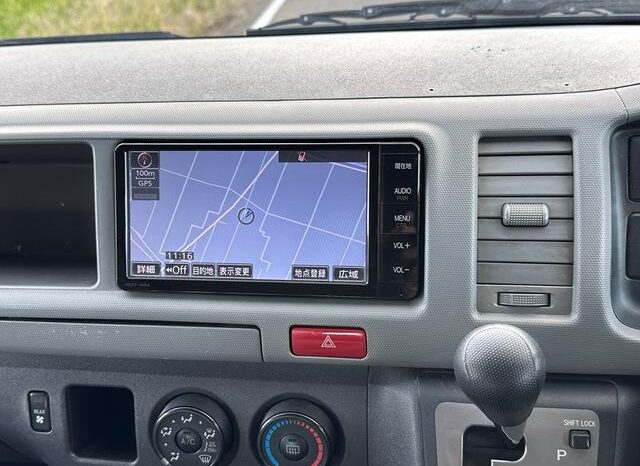 
								TOYOTA HIACE COMMUTER 2006 full									