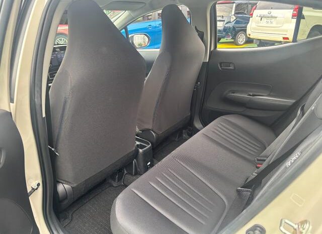 
								TOYOTA AQUA 2022 full									