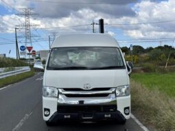 TOYOTA HIACE COMMUTER 2006