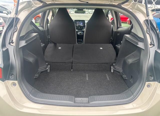 
								TOYOTA AQUA 2022 full									