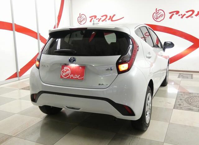 
								TOYOTA AQUA 2023 full									