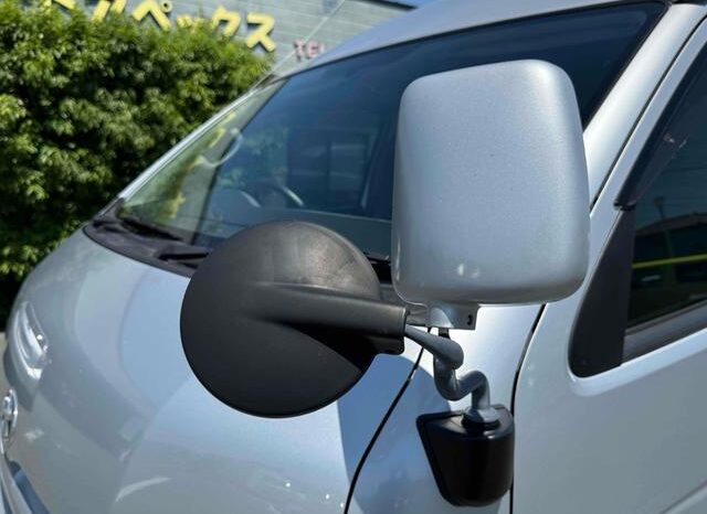 
								TOYOTA HIACE COMMUTER 2006 full									