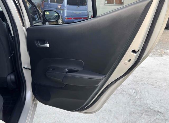 
								TOYOTA AQUA 2023 full									