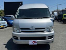 TOYOTA HIACE COMMUTER 2006