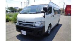 TOYOTA HIACE COMMUTER 2013