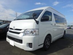 TOYOTA HIACE COMMUTER 2018