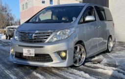 TOYOTA ALPHARD 2009