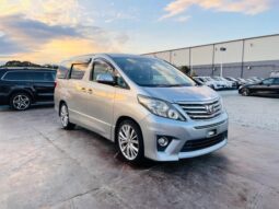 TOYOTA ALPHARD  2011