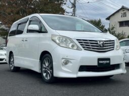 TOYOTA ALPHARD 2011