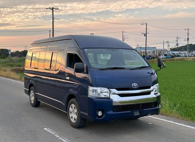 
								TOYOTA HIACE COMMUTER 2013 full									