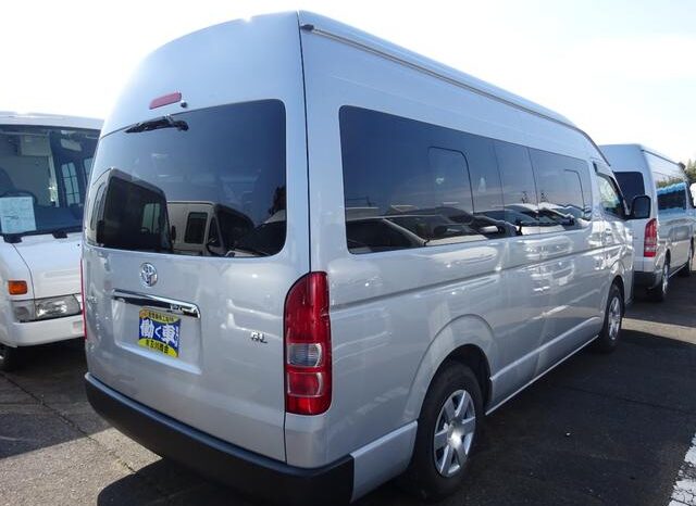 
								TOYOTA HIACE COMMUTER 2024 full									