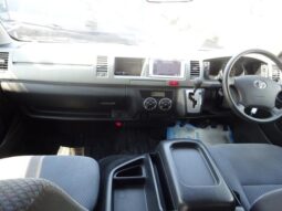 
										TOYOTA HIACE COMMUTER 2013 full									