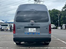 TOYOTA HIACE COMMUTER 2024