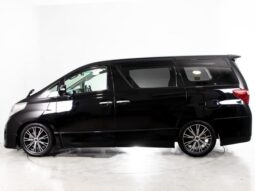 TOYOTA ALPHARD 2010