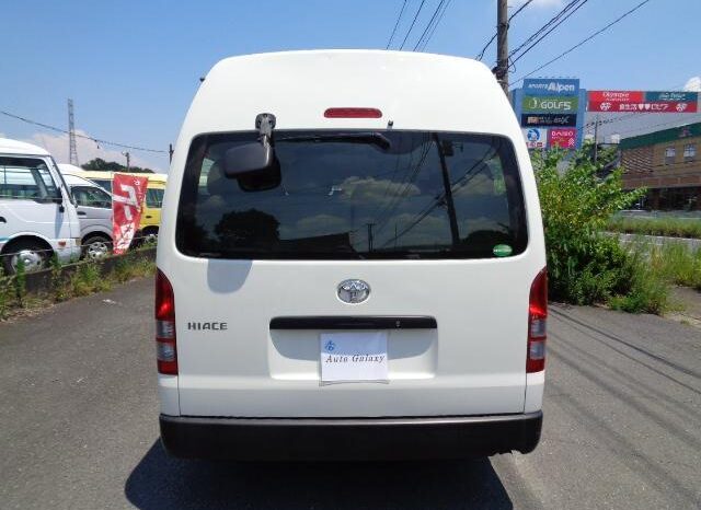 
								TOYOTA HIACE COMMUTER 2013 full									