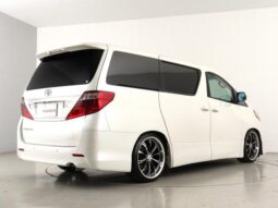 TOYOTA ALPHARD 2010