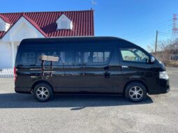 TOYOTA HIACE COMMUTER 2018