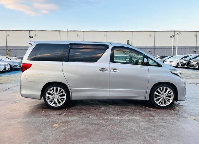 
								TOYOTA ALPHARD  2011 full									